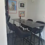 Laura || Apartment *