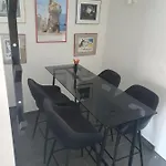 Apartment Laura || *